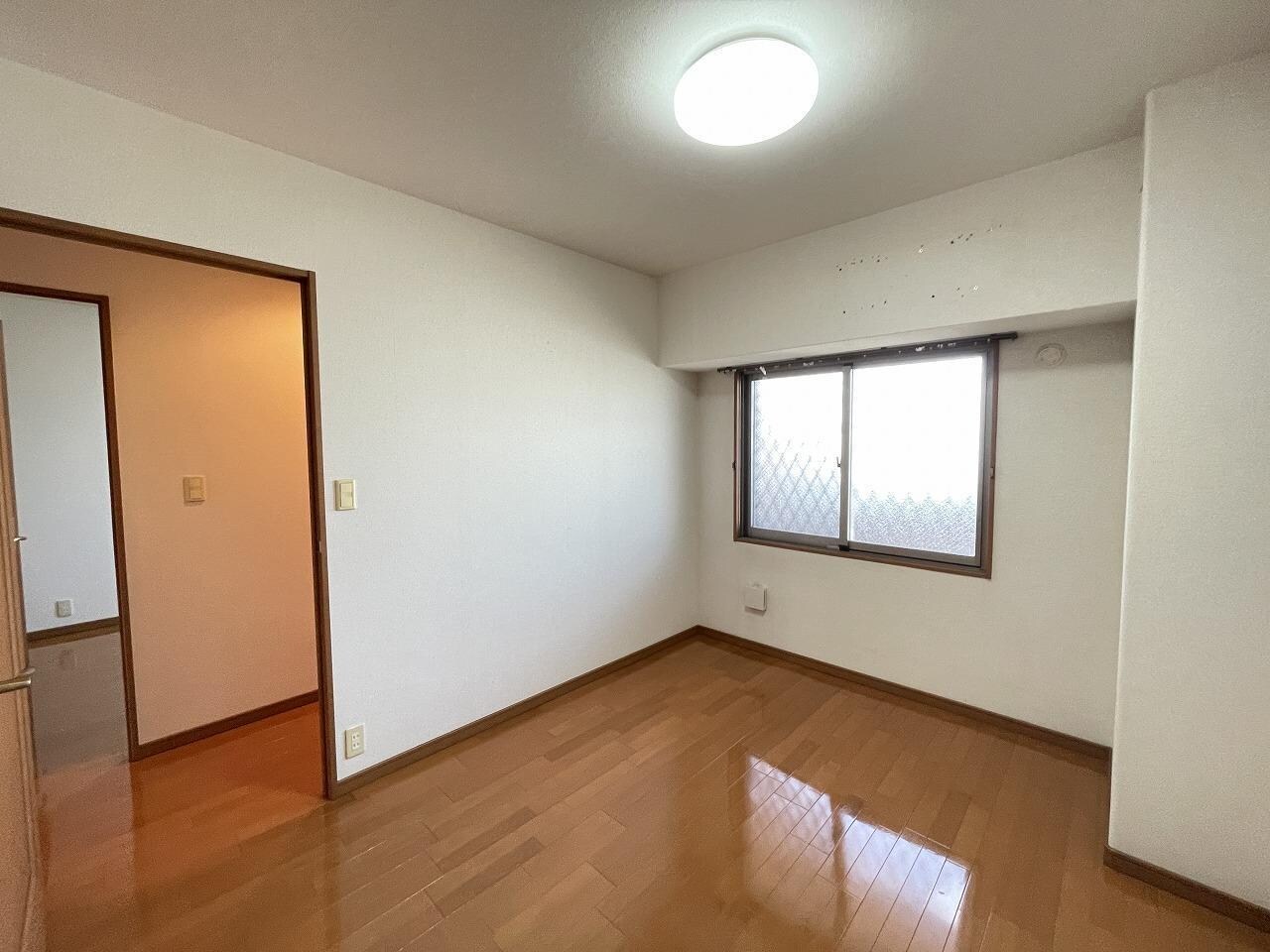 マリベール中須賀の物件内観写真