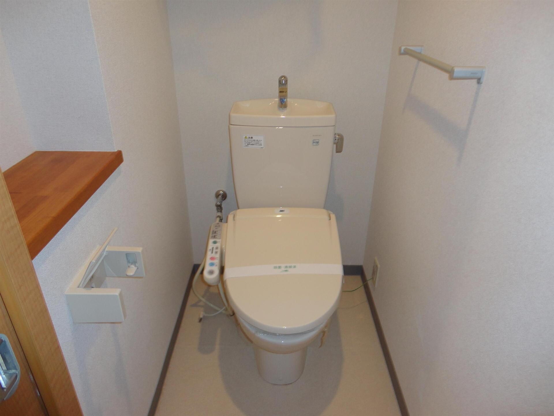 マリベール中須賀の物件内観写真