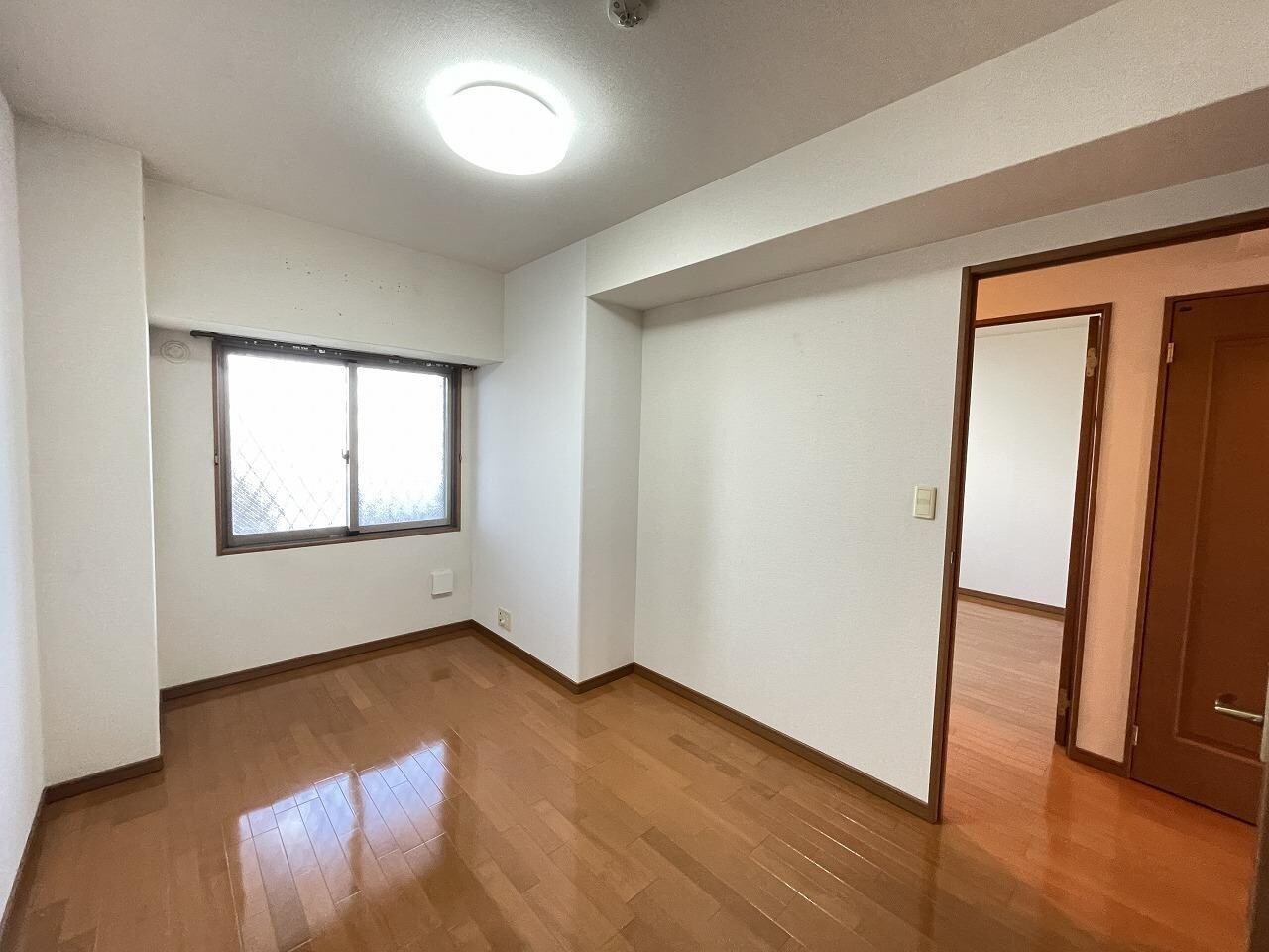 マリベール中須賀の物件内観写真