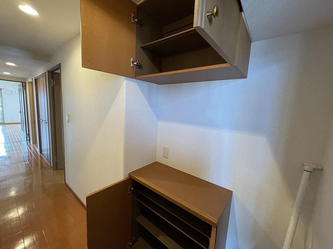 マリベール中須賀の物件内観写真