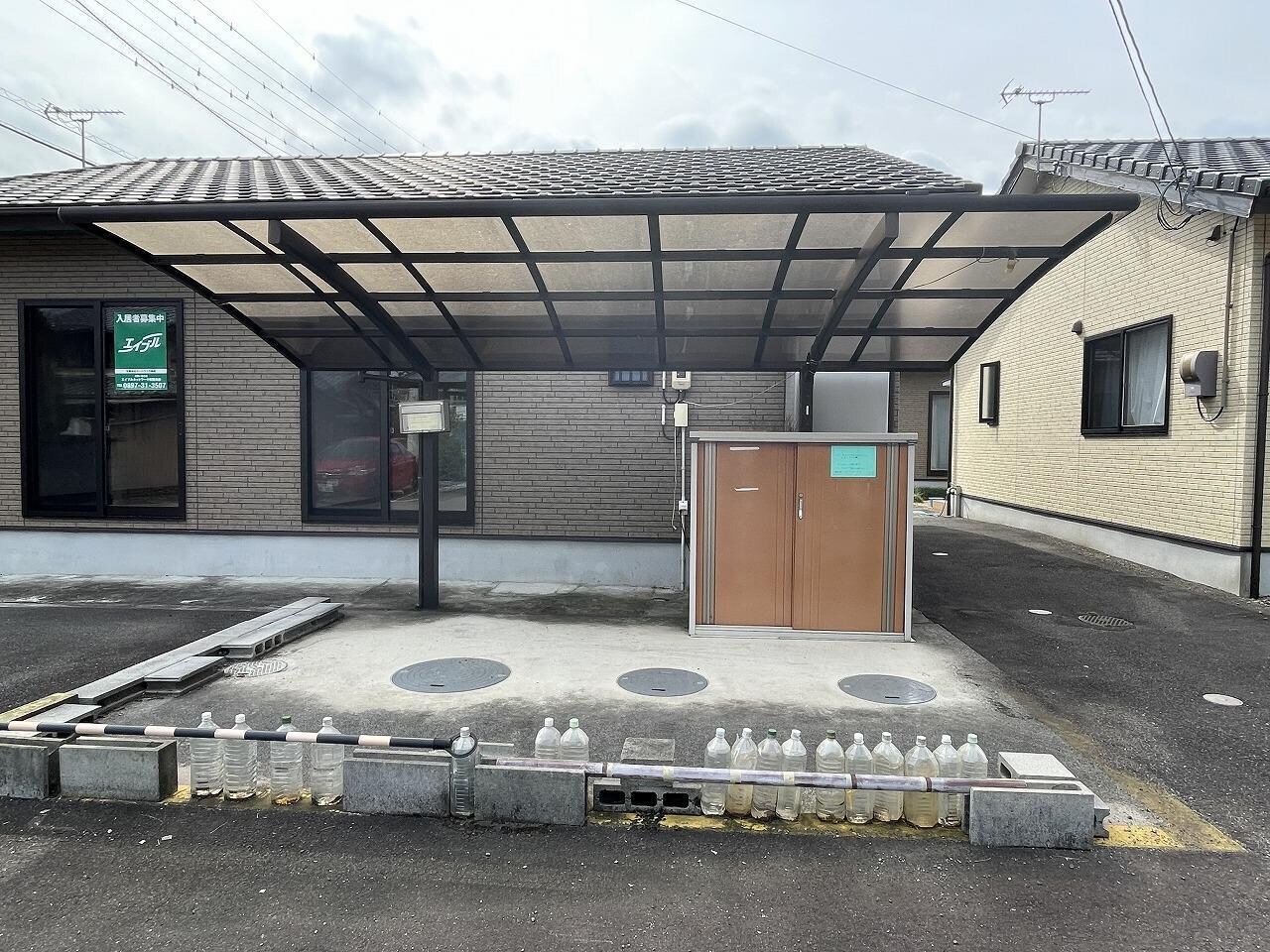 レントハウスこうのの物件外観写真