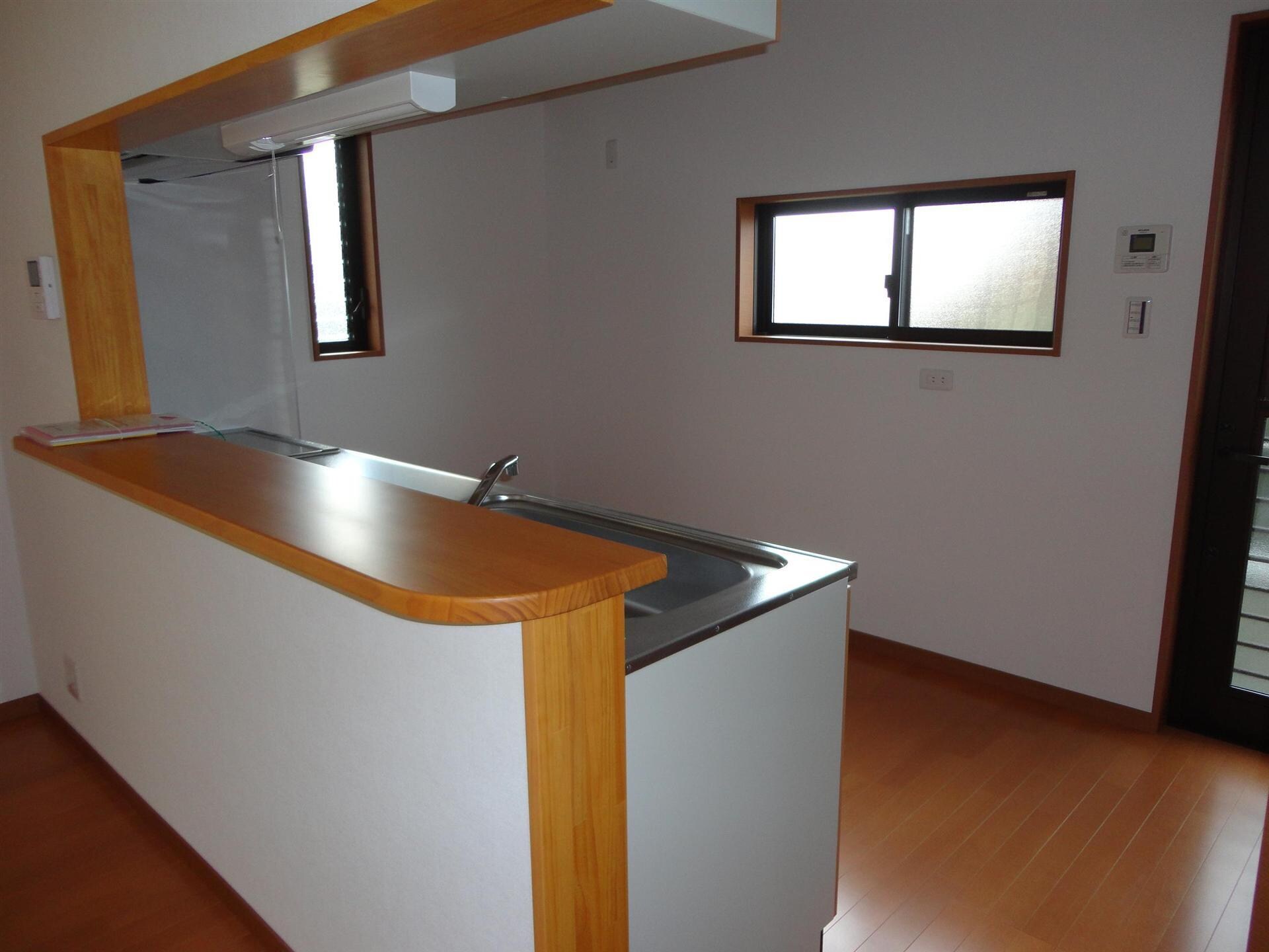 レントハウスこうのの物件内観写真