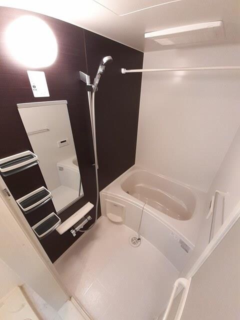 ル・ボヌール新居浜の物件内観写真