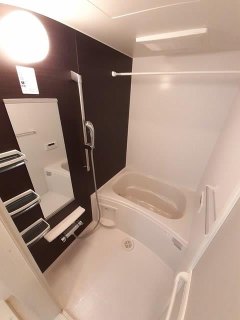 ル・ボヌール新居浜の物件内観写真