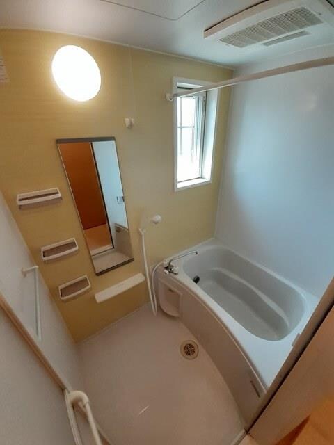 リヴェールVの物件内観写真