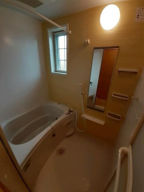 リヴェールVの物件内観写真