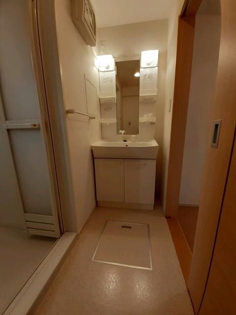 リヴェールVの物件内観写真