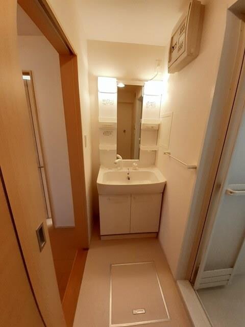 リヴェールVの物件内観写真