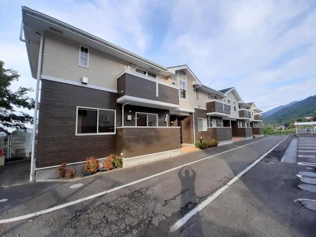 グラン・すずかぜの丘Ｃの物件外観写真