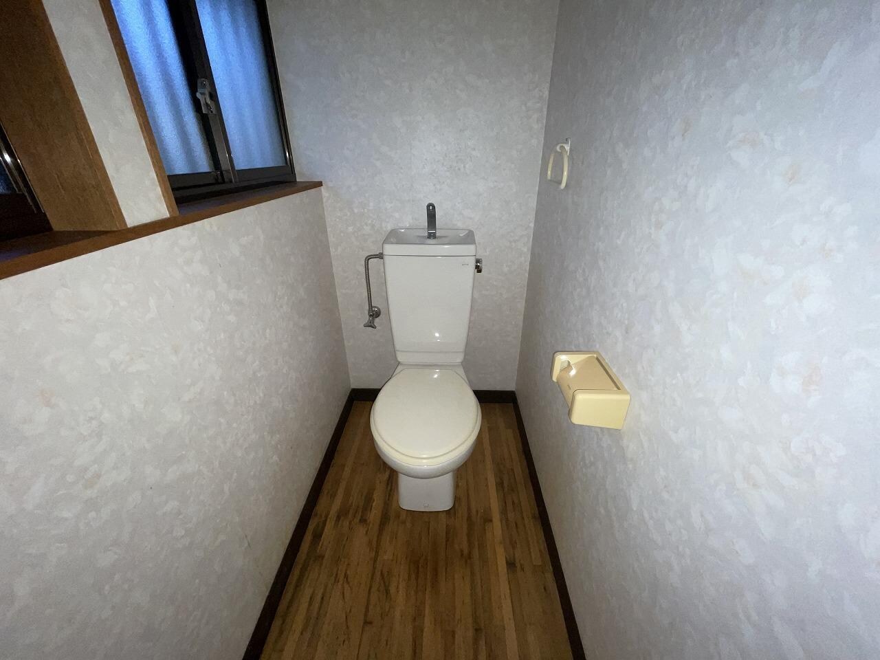 東雲町3丁目1-18貸家の物件内観写真