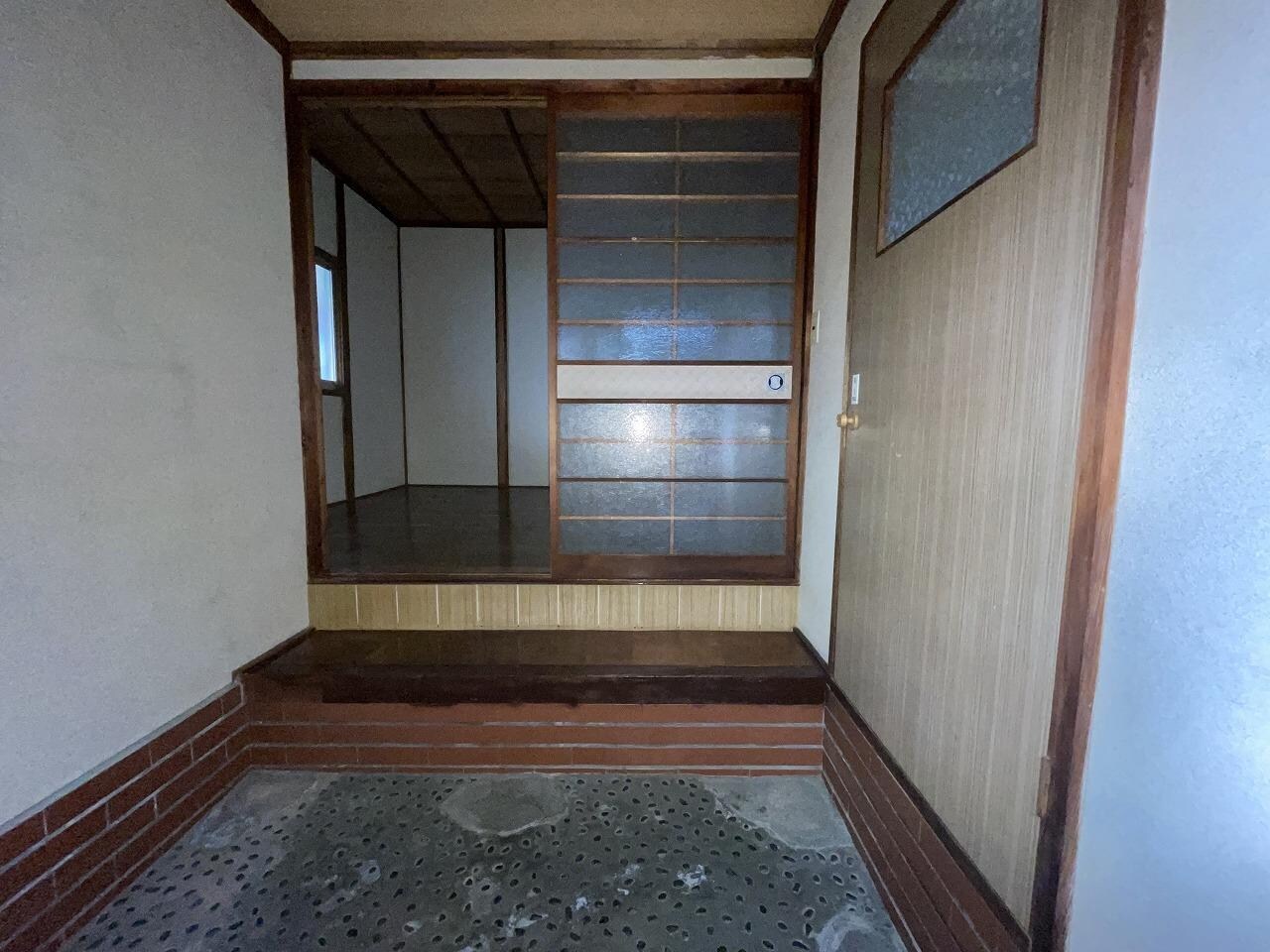 東雲町3丁目1-18貸家の物件内観写真