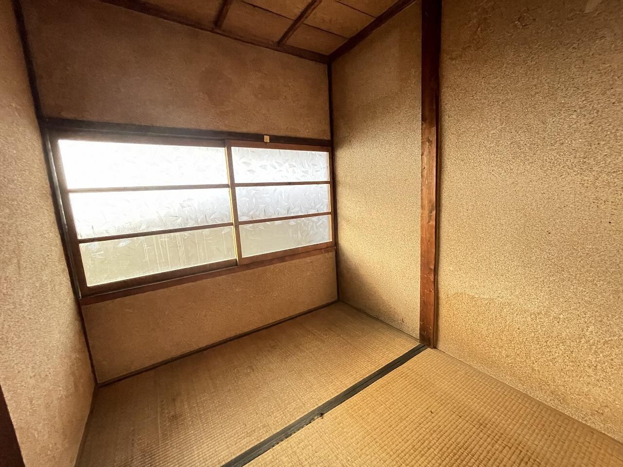 東雲町3丁目1-18貸家の物件内観写真