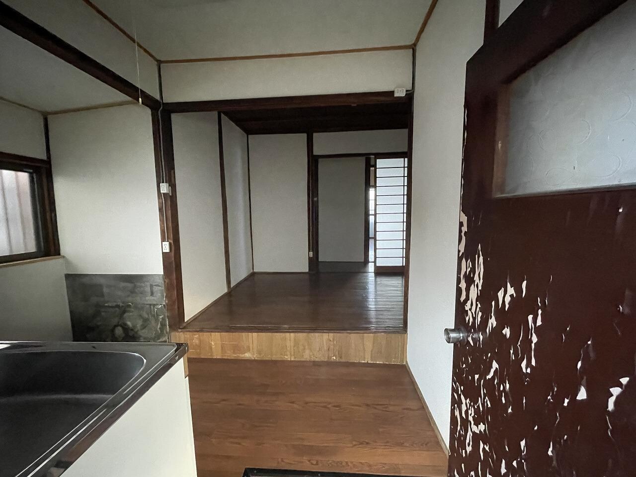 東雲町3丁目1-18貸家の物件内観写真