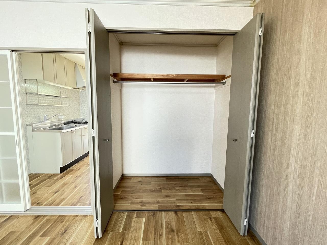 アベニューハタダIIIの物件内観写真