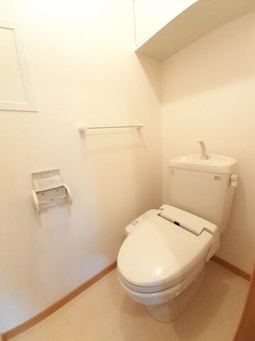 ヴィラ　エレガントＢの物件内観写真