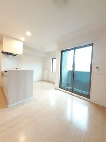 ストレリチア・アルバＡの物件内観写真