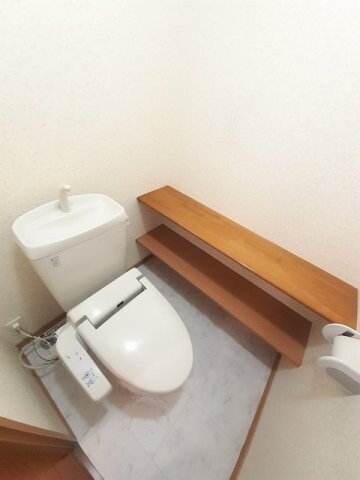 サニー　ヴィオラの物件内観写真