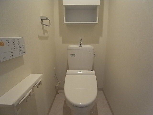 ポレスター緑町公園の物件内観写真