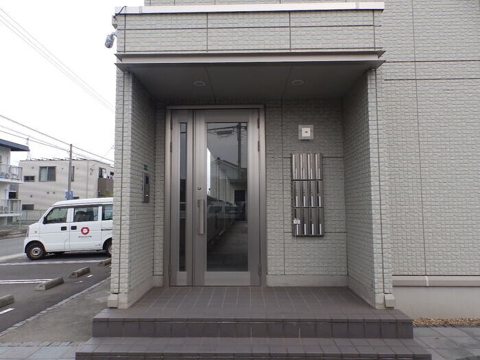 ローゼスポート港町 B棟の物件外観写真