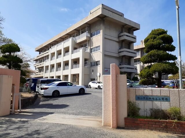 ヴィラ　エレガントＢの物件外観写真