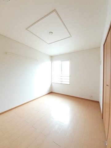 ヴィラ　エレガントＢの物件内観写真