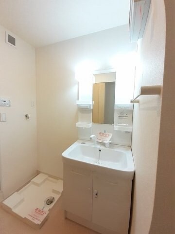 ラフレシールＥの物件内観写真