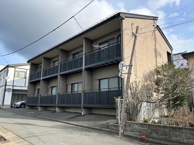 エストワン本町の物件外観写真