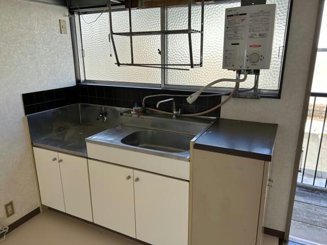 サニーハイツ山岸の物件内観写真