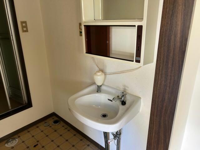 サニーハイツ山岸の物件内観写真