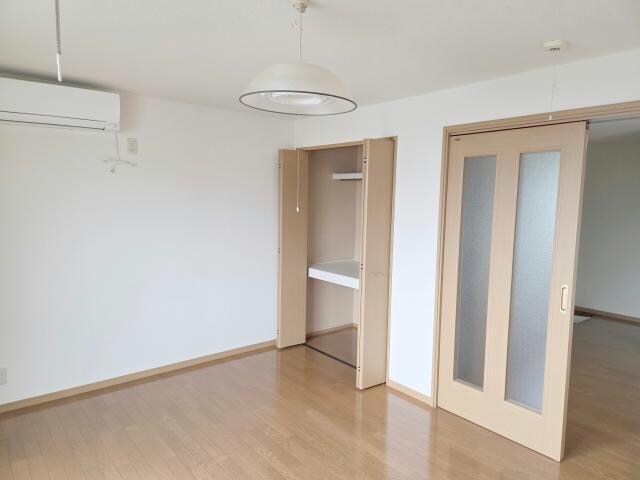 稲荷ヴィレッジの物件内観写真