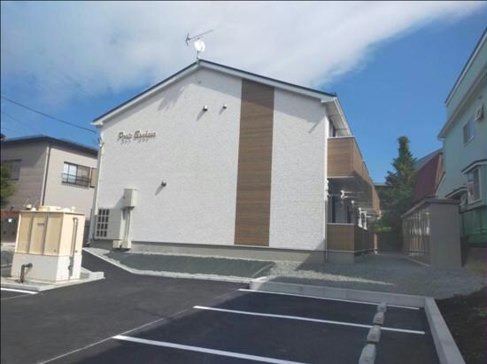 ポルトボナーの物件外観写真