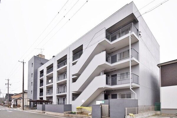 マンションキムラの物件外観写真