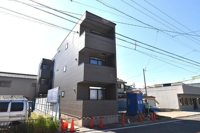 Ｃｈｅｒｉｍ並木の物件外観写真