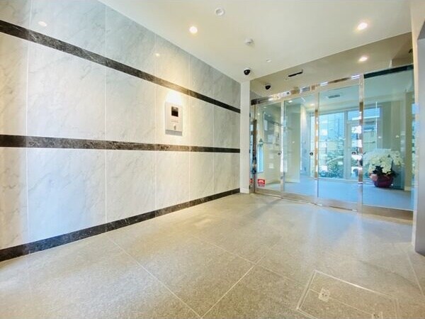 ラフォーレ金山の物件外観写真