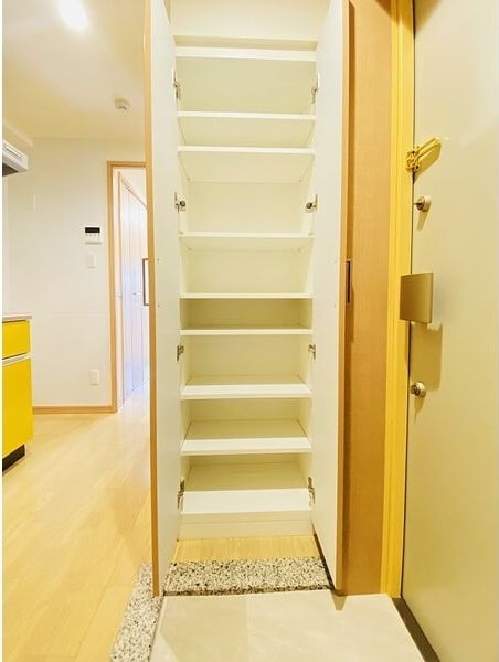 ラフォーレ金山の物件内観写真