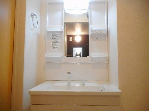 フィオーレ３０２の物件内観写真