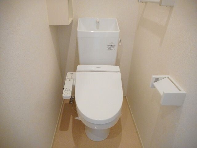 フィオーレ３０２の物件内観写真