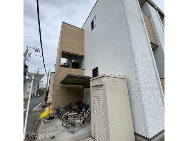 Residenciaの物件外観写真
