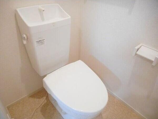 ラルジュ　中花の物件内観写真