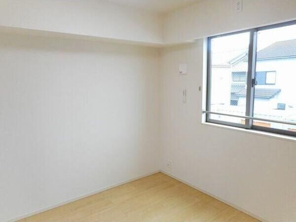 ラルジュ　中花の物件内観写真