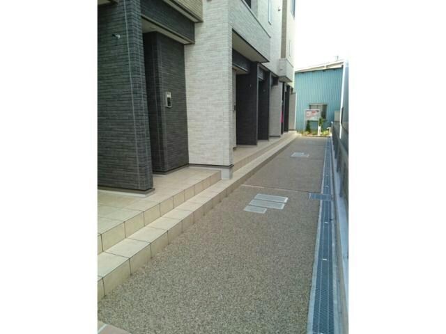 ラルジュ　中花の物件内観写真