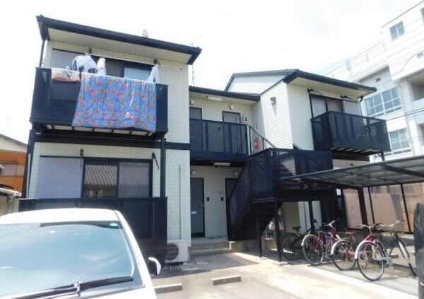 リーフィーの物件外観写真