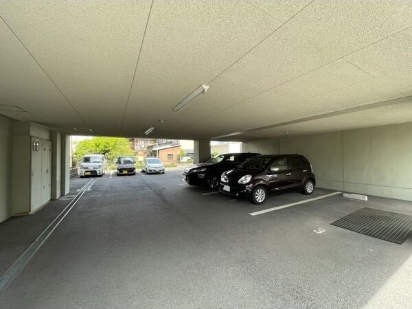 ポポラーレ白鳥の物件外観写真