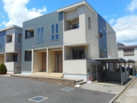 グランディールⅠの物件外観写真