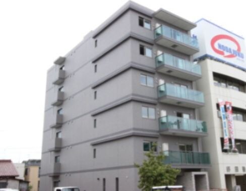 ラトレ白鳥の物件外観写真