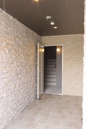 ラトレ白鳥の物件外観写真