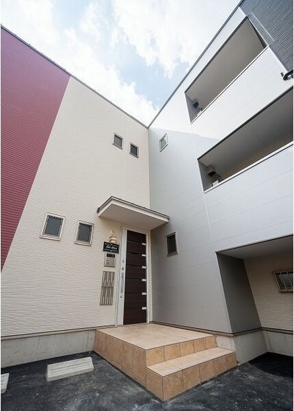 flat shivaの物件外観写真