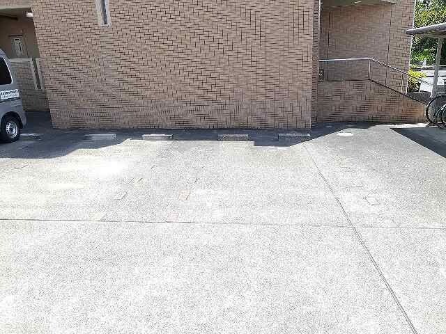 ラヴィアンローズＡの物件外観写真