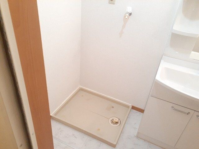 ラヴィアンローズＡの物件内観写真