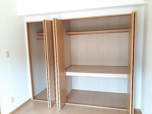 ラヴィアンローズＡの物件内観写真